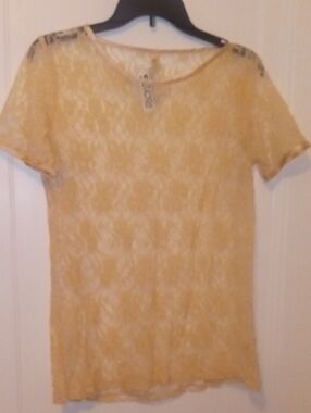 Sheer Lace Short Sleeve Top-Cream-NWT med